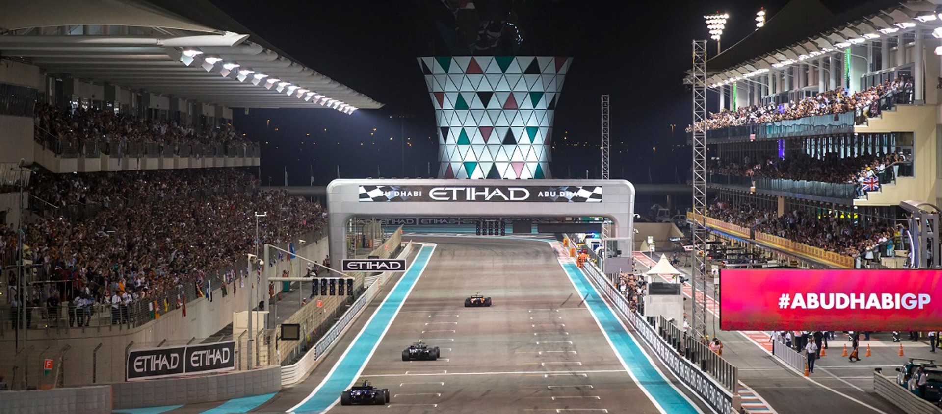  Yas Marina Circuit - The famous Formula 1 Race Track in Abu Dhabi